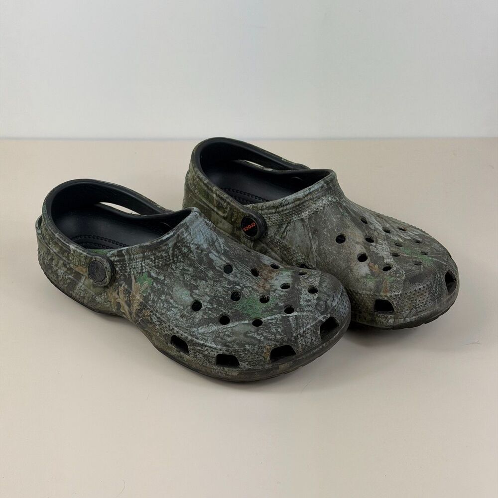 Crocs Classic Clogs Kids J6 Realtree Camo Green Brown Slip On Shoes Youth